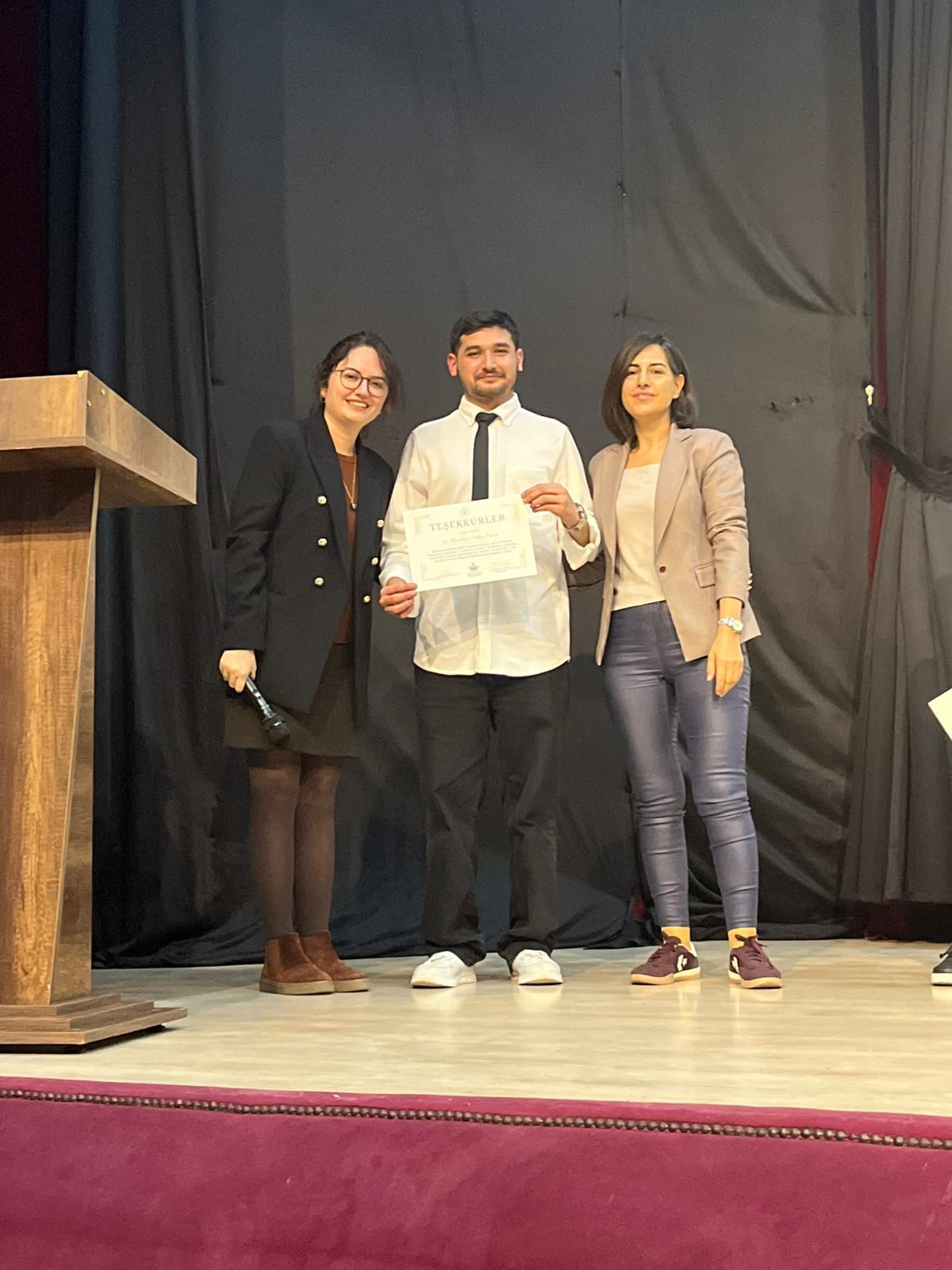 "Kadın Olabilmek" Tiyatro Etkinliği