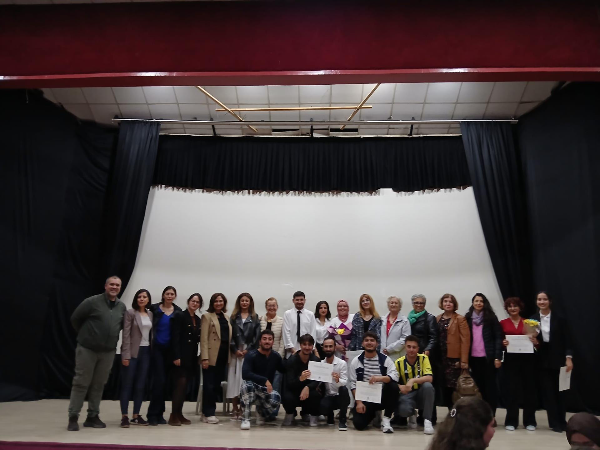 "Kadın Olabilmek" Tiyatro Etkinliği