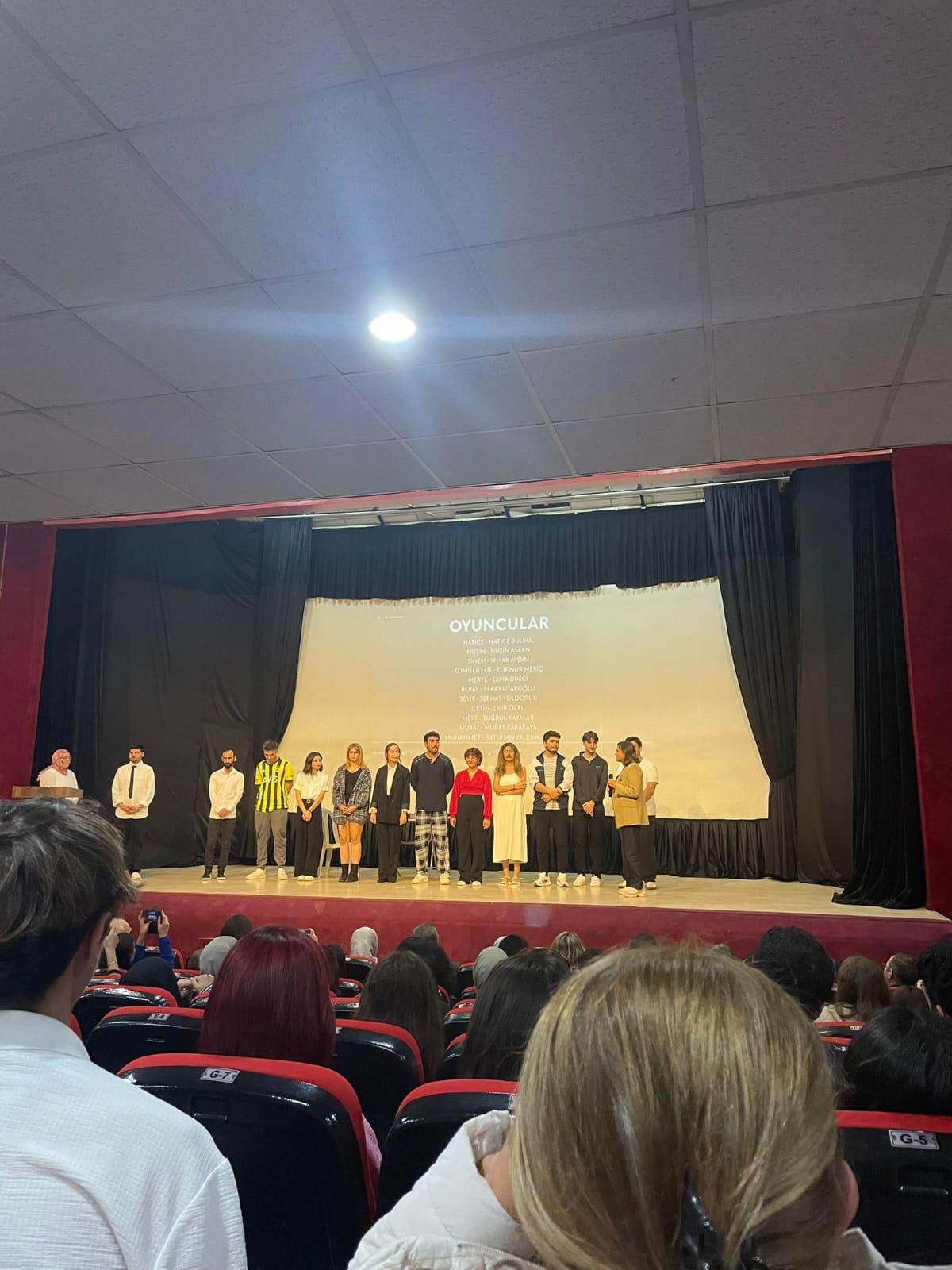 "Kadın Olabilmek" Tiyatro Etkinliği